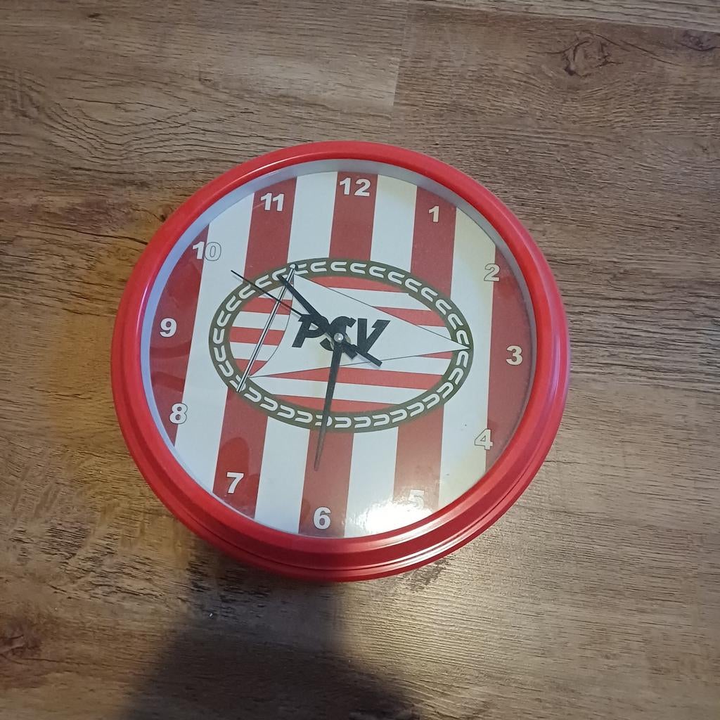 PSV Klok - Wandklok met clublogo, Huis en Inrichting, Ophalen of Verzenden, Gebruikt, Analoog, Wandklok