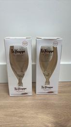 2 La Trappe voetglazen, Ophalen of Verzenden, Zo goed als nieuw, Bierglas
