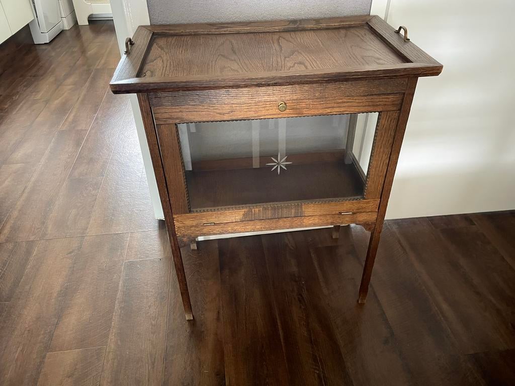 Antiek theekastje met dienblad en koperen handvaten, Antiek en Kunst, Ophalen