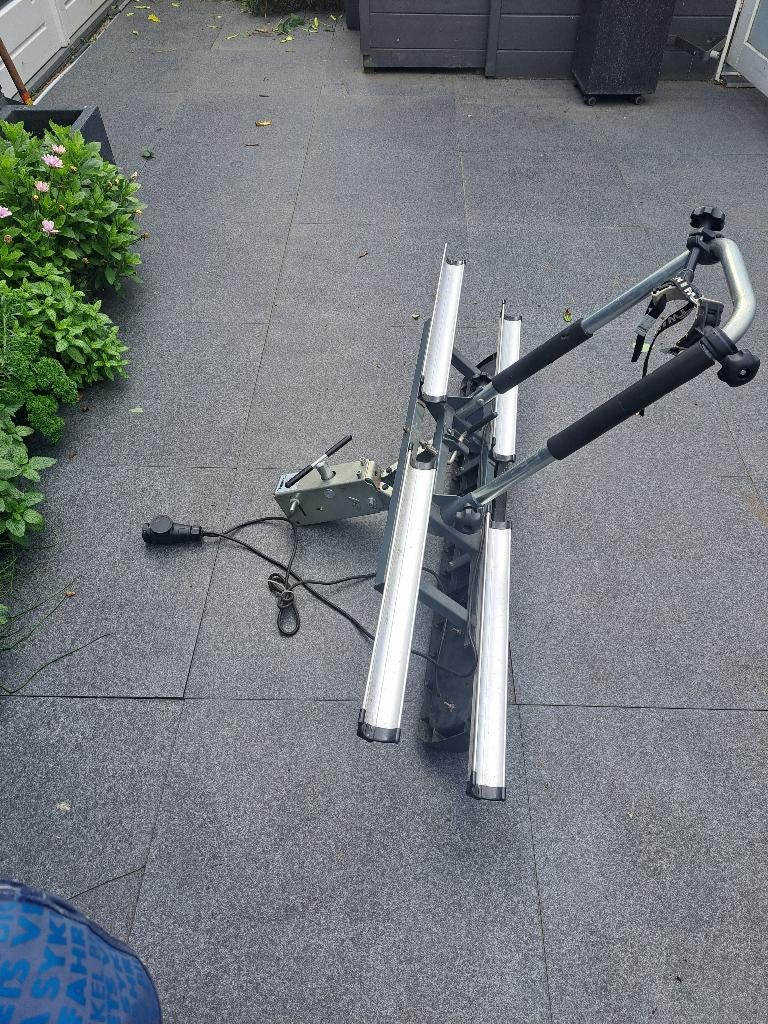 fietsdrager, Auto diversen, Fietsendragers, Ophalen, 2 fietsen, Zo goed als nieuw, Trekhaakdrager