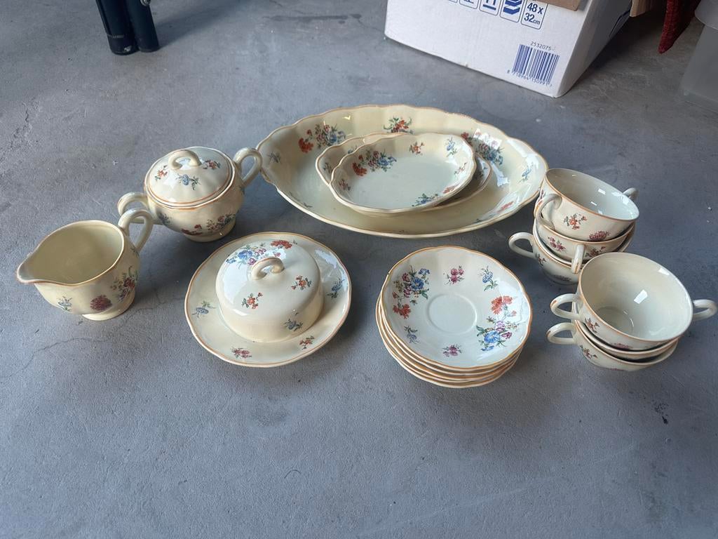 Triumph Servies, Antiek en Kunst, Antiek | Servies compleet, Ophalen