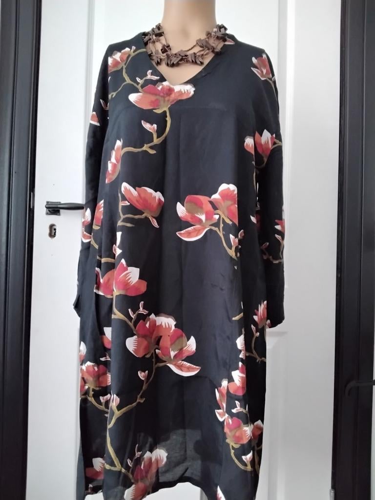 Masai, L, Zwart, Maat 42/44 (L), Ophalen of Verzenden, Zo goed als nieuw