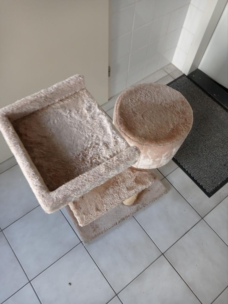 Katten krabpaal, Dieren en Toebehoren, Kattenspeelgoed, Ophalen of Verzenden, Gebruikt, Overig speelgoed