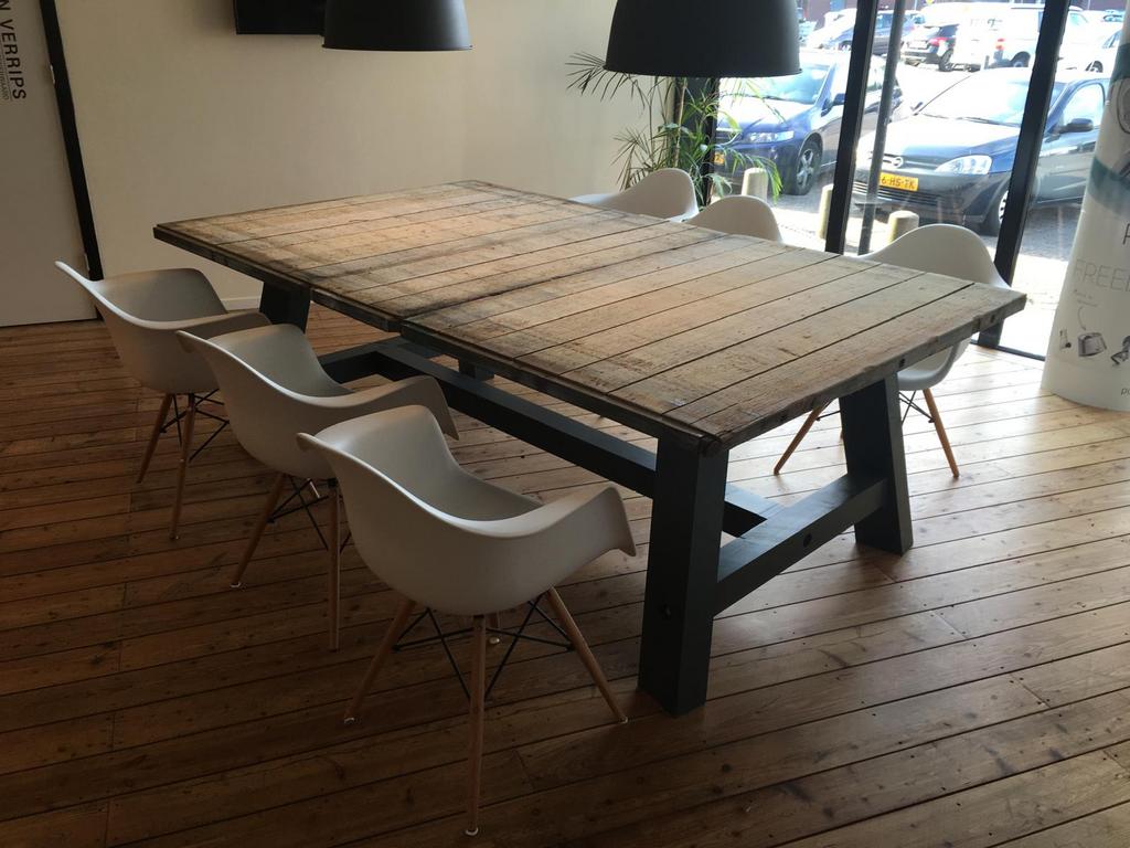 Robuuste tuintafel met steenschotten blad (140x230), Ophalen, Gebruikt, Rechthoekig, Hout