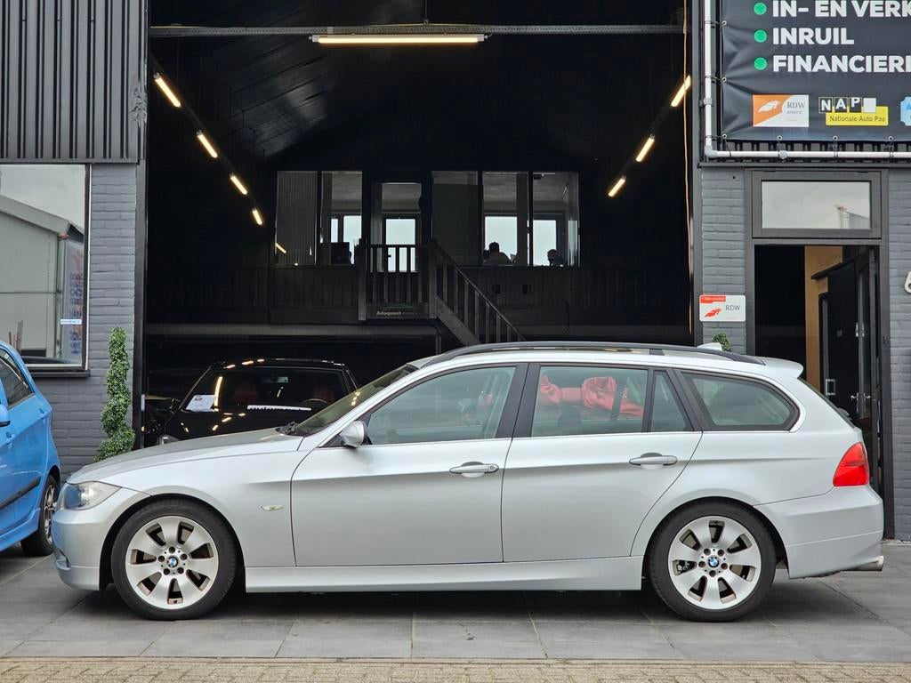 BMW 3-serie Touring 330i High Executive|AUT|PANO|Stoelvw|APK, Auto's, Automaat, Gebruikt, Huisgarantie, Met garantie (alle)