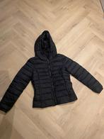 Only Lichtgewicht Tussendoor Jas met Capuchon mt 40, Ophalen of Verzenden, Zo goed als nieuw, Maat 38/40 (M), Zwart