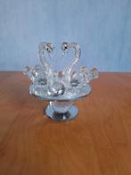 Swarovski kristal zwanen op spiegelplateau, Verzamelen, Swarovski, Ophalen of Verzenden, Zo goed als nieuw, Figuurtje