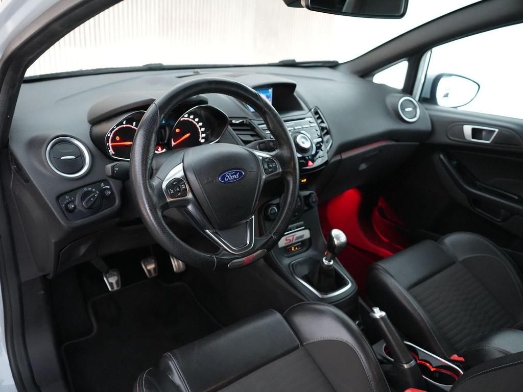 Ford Fiesta ST200 1.6 200pk STYLE PACK |Maxton|ST-suspension, Voorwielaandrijving, 1596 cc, Gebruikt, 4 cilinders