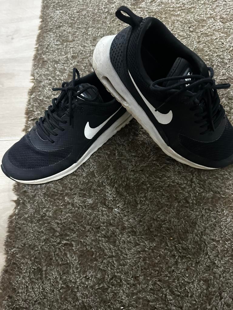 Nike Air Max Thea sneakers maat 39, Sport en Fitness, Ophalen of Verzenden, Zo goed als nieuw
