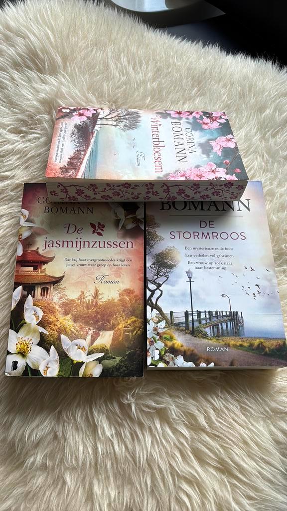 Corina Bomann - bundel van 3 boeken, Boeken, Literatuur, Zo goed als nieuw, Ophalen of Verzenden