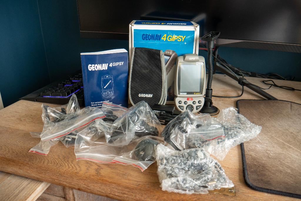 Geonav 4 Gipsy GPS Kaartplotter + Benelux Kaart ZGAN, Ophalen of Verzenden, Nieuw, Kaartplotter of Fish Finder