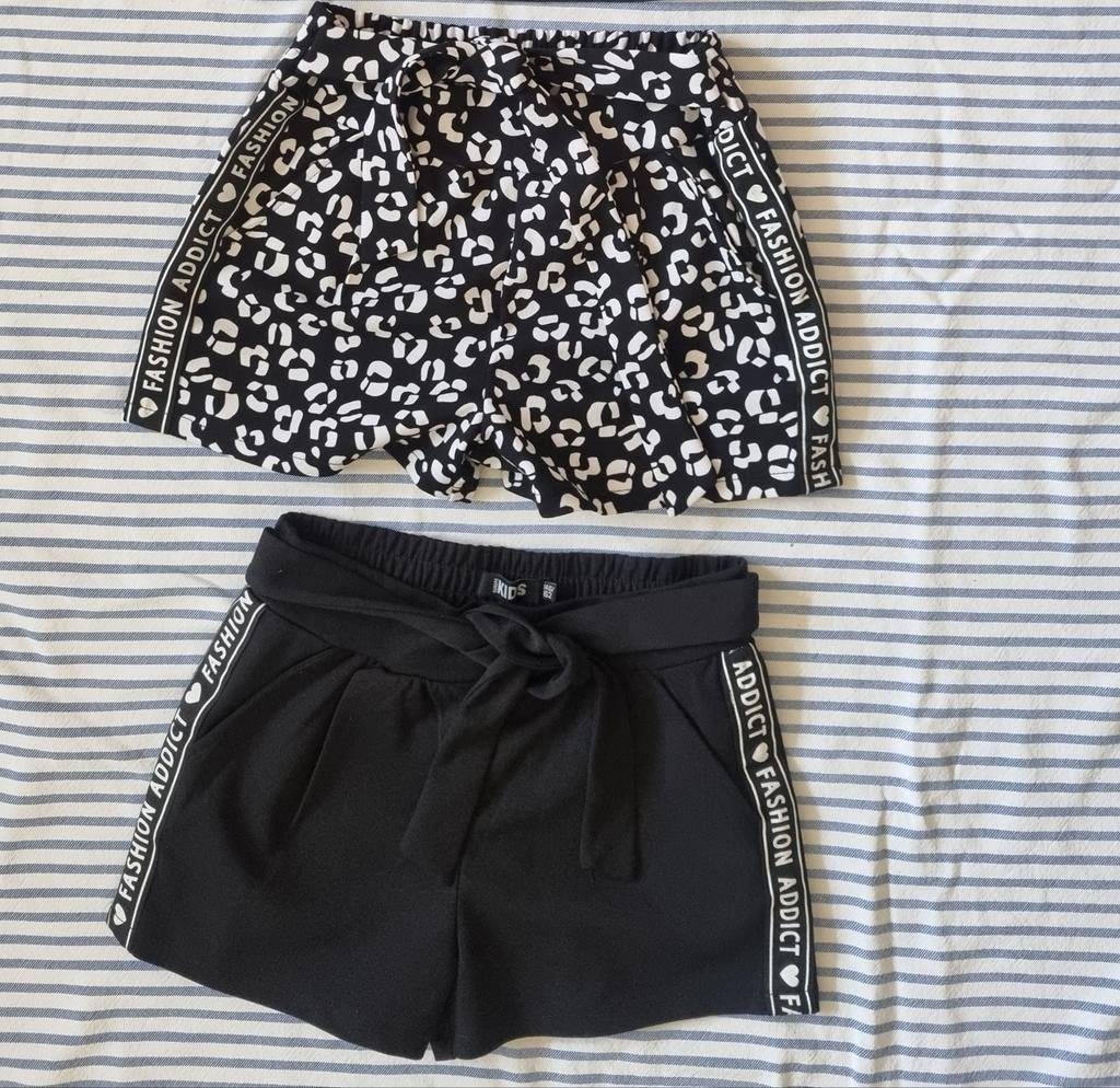 2x Europe kids short maat 146/152 zgan, Broek, Europe Kids, Meisje, Ophalen of Verzenden