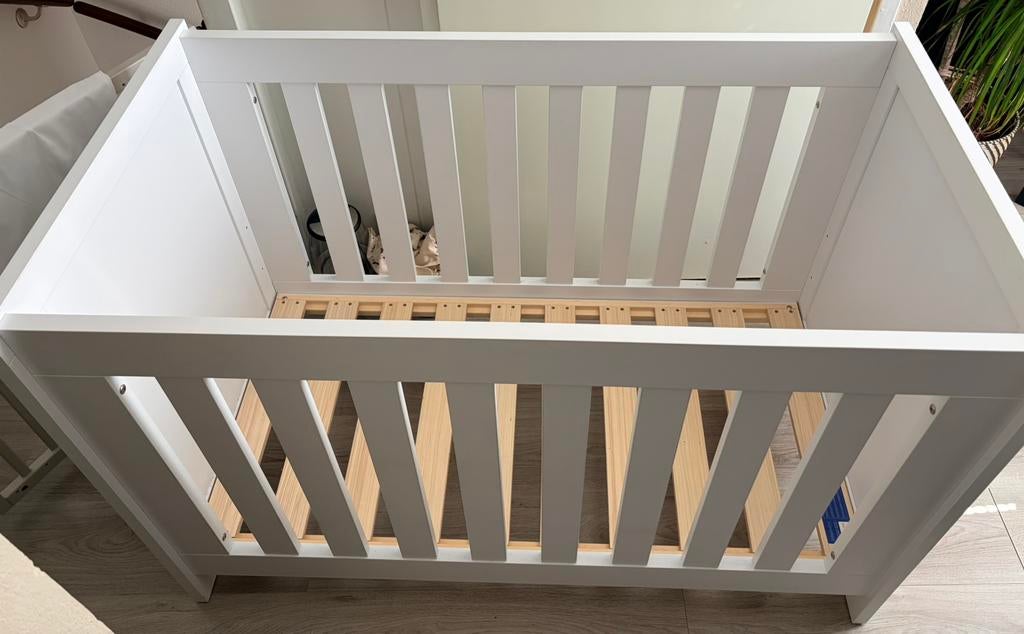 Ledikant + kledingkast Malmo, Ophalen, Zo goed als nieuw, Overige typen