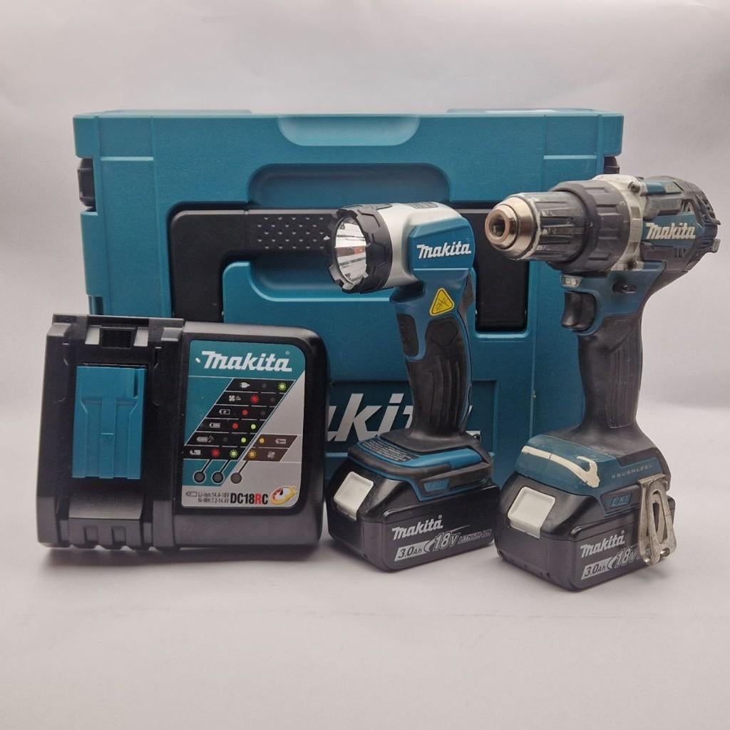 Makita DDF484 met lamp 2 accu's en lader Nu €159.99, Ophalen of Verzenden, Zo goed als nieuw