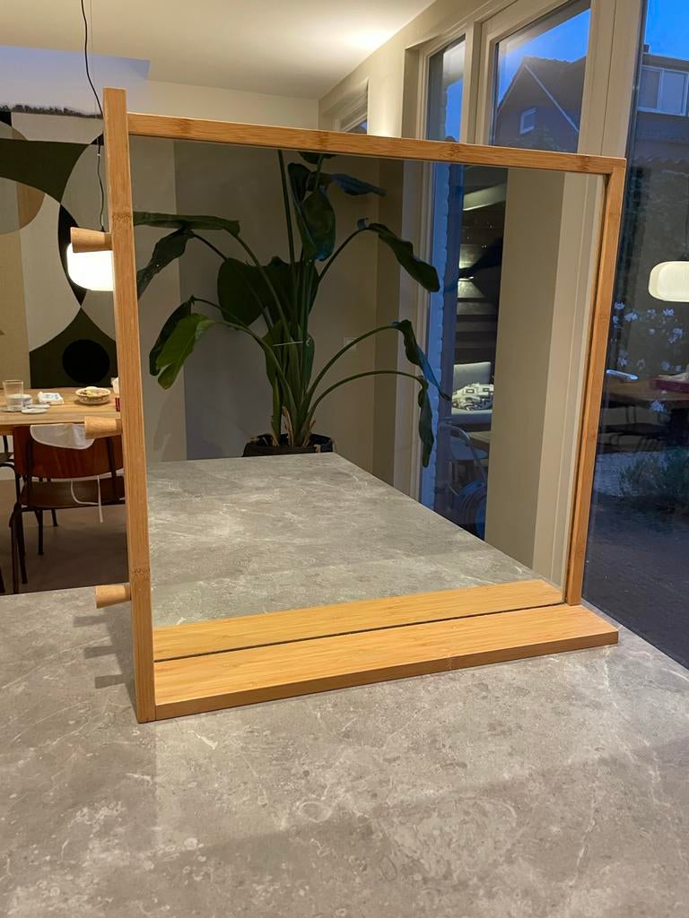 Ikea Ragrund bamboe spiegel, Huis en Inrichting, Woonaccessoires | Spiegels, Ophalen, Minder dan 50 cm, Gebruikt, Minder dan 100 cm