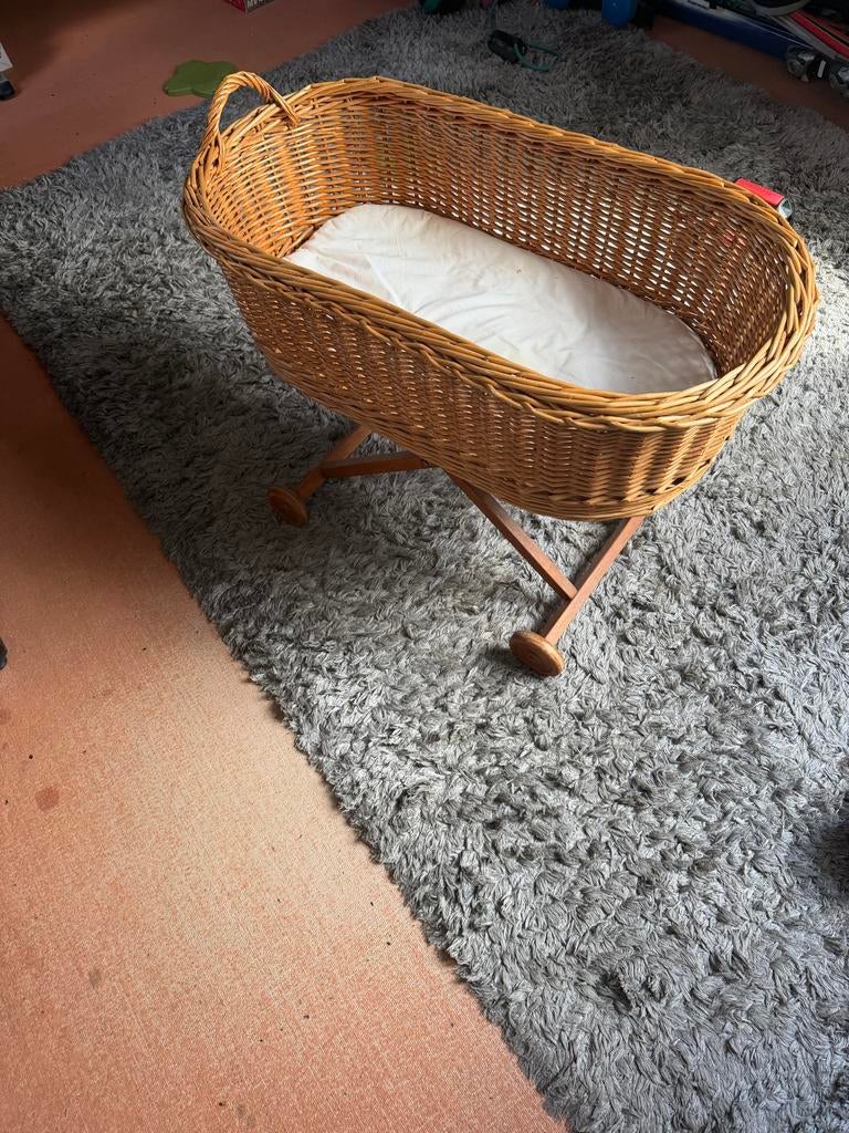 Wieg van riet, Kinderen en Baby's, Babywiegjes en Ledikanten, Ophalen, Gebruikt, Wieg