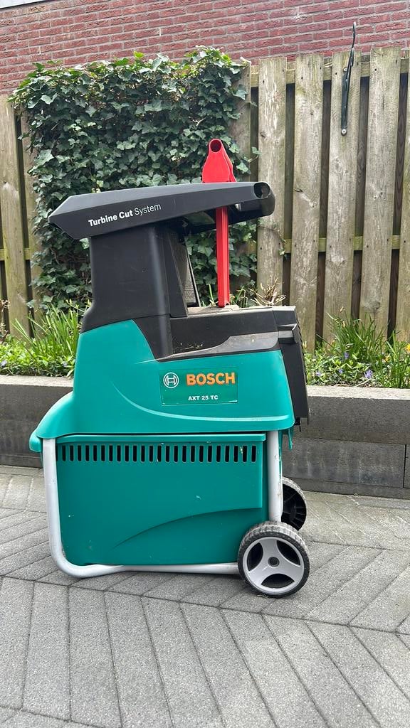 Bosch axt 25 TC, Tuin en Terras, Hakselaars, Ophalen, Zo goed als nieuw