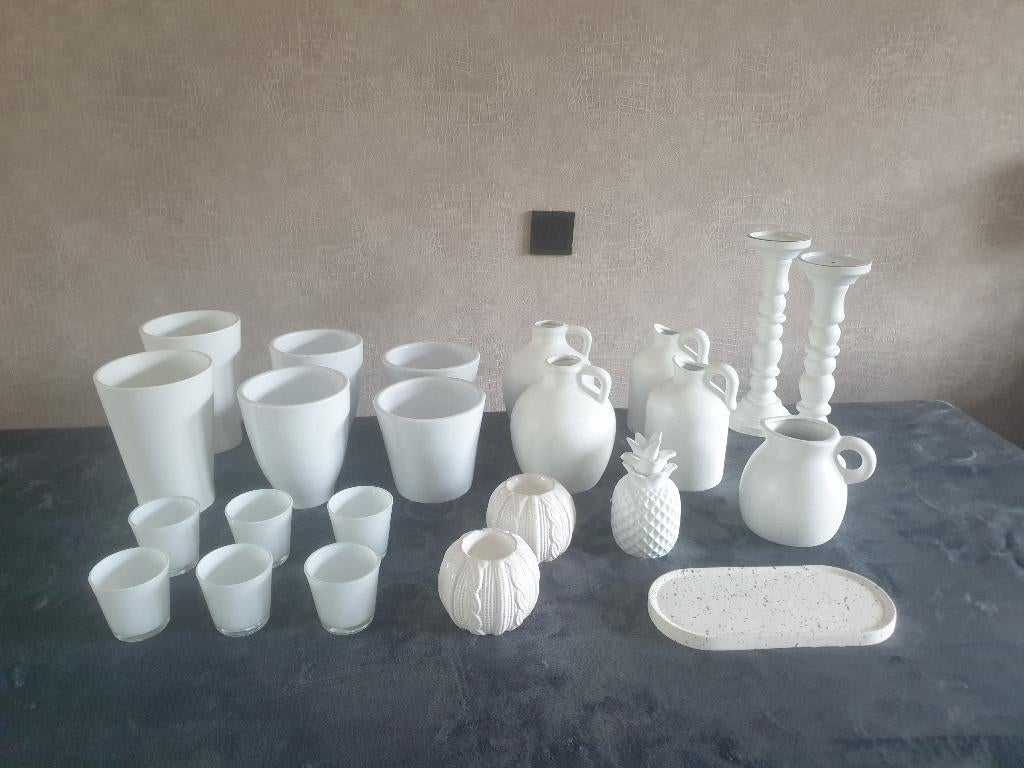 witte accessoires bloempot kruik spiegel klok kandelaar, Ophalen of Verzenden, Gebruikt, Wit