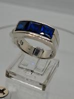 Zilveren ring met 3 saffieren, maat 57, 18 tot 19, Ophalen of Verzenden, Zo goed als nieuw, Met edelsteen