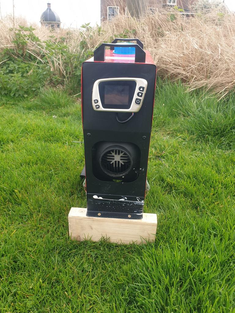 Diesel kachel 8kw, Ophalen, 30 tot 80 cm, Kachel, Zo goed als nieuw