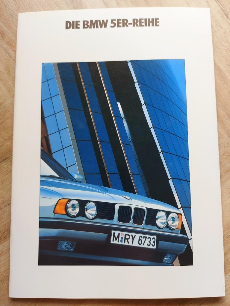 1990 Bmw 5 serie (E34) Duitstalige keurige folder, Boeken, Auto's | Folders en Tijdschriften, Ophalen of Verzenden, Zo goed als nieuw