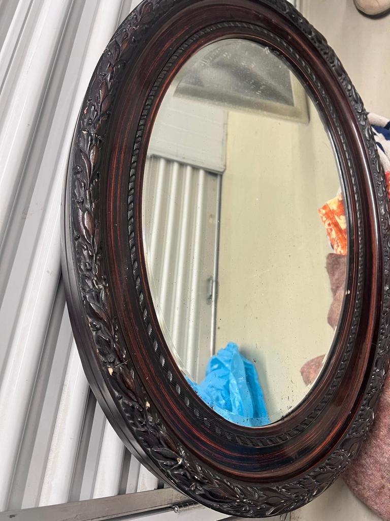 Antieke Ovale Spiegel met Donkerhouten Lijst, Ophalen, Ovaal, 50 tot 100 cm, 100 tot 150 cm