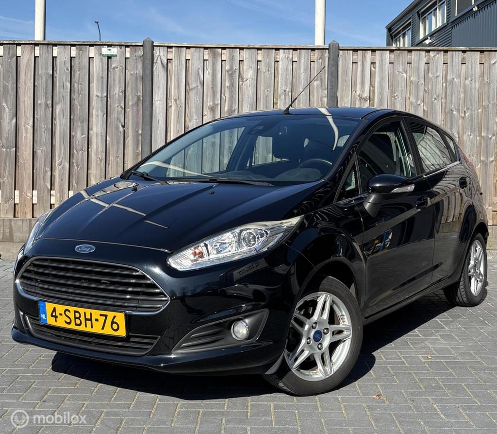 Ford Fiesta 1.0 EcoBoost Titanium/NW distributie/NAP/Airco/, Auto's, Voorwielaandrijving, Euro 5, Origineel Nederlands, Handgeschakeld