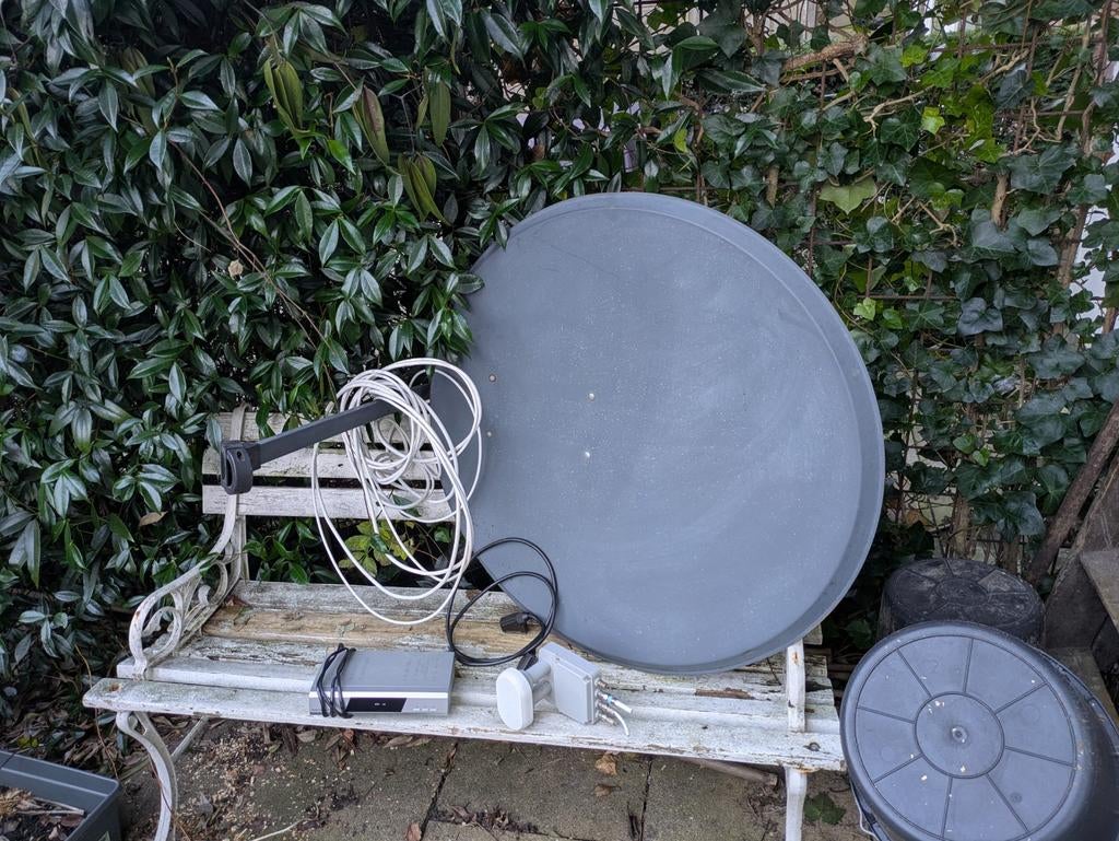 Schotelantenne camping, Ophalen, Gebruikt, (Schotel)antenne, Overige merken