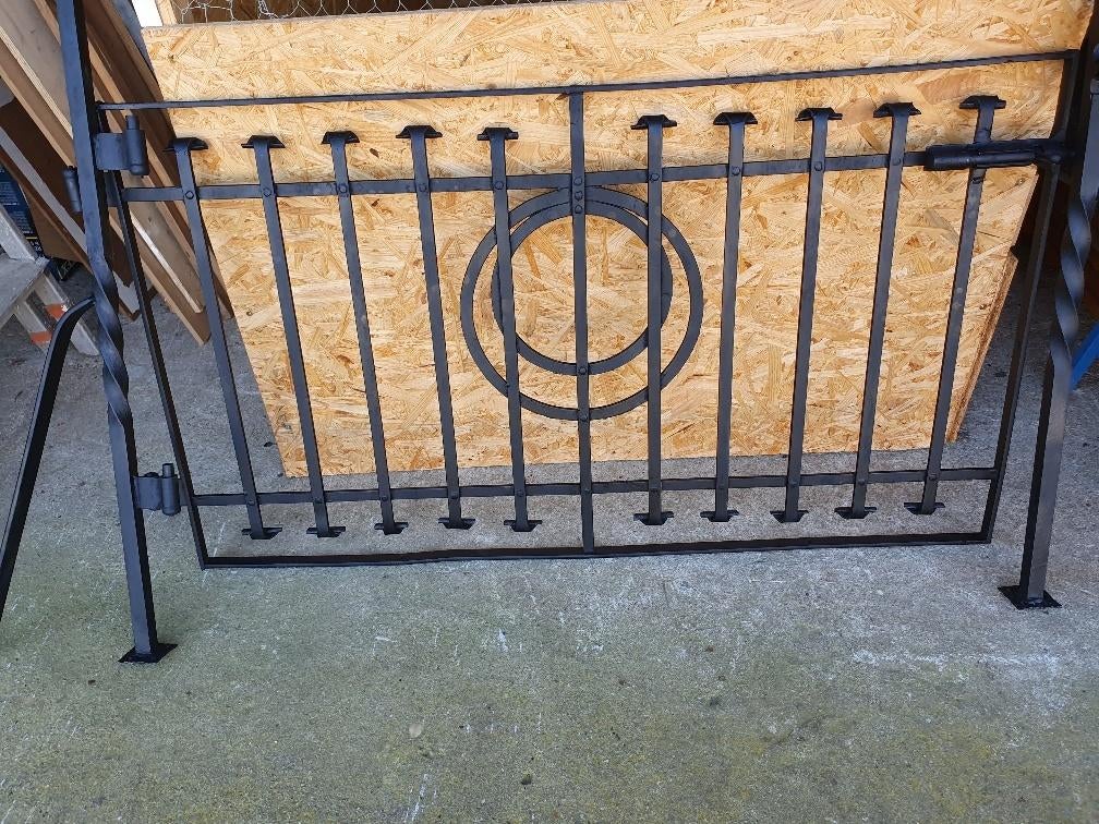 IJzeren tuinpoort, Tuin en Terras, Ophalen, Gebruikt, 100 tot 150 cm, Draaipoort