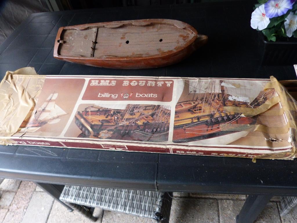 te koop h.m.s  bounty boot, Ophalen, Zo goed als nieuw, 1:50 tot 1:200, Overige merken
