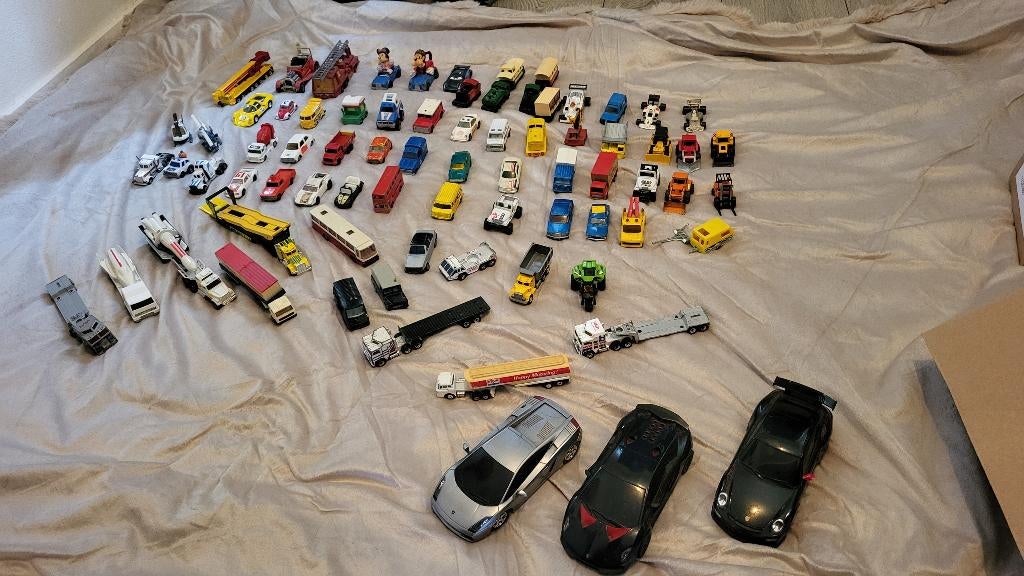 80+ Vintage Matchbox Lesney England | Siku | NASA | Disney, Hobby en Vrije tijd, Modelauto's | Overige schalen, Ophalen of Verzenden