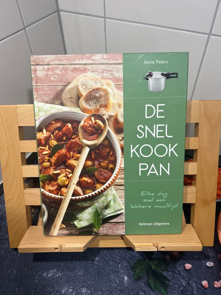 De Snelkookpan: Elke dag snel een lekkere maaltijd, Boeken, Kookboeken, Hoofdgerechten, Ophalen of Verzenden, Zo goed als nieuw