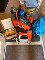 Diverse tackers en blaaspistool - Pneumatisch gereedschap, Ophalen of Verzenden, Gebruikt