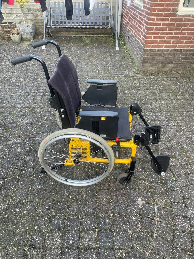 Goede inklapbare rolstoel, Diversen, Ophalen, Inklapbaar, Zo goed als nieuw, Duwrolstoel