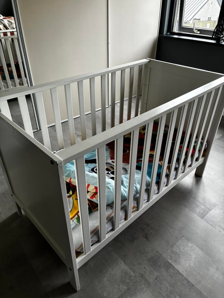 Ledikantje met matras., Kinderen en Baby's, Babywiegjes en Ledikanten, Ophalen, Zo goed als nieuw, Ledikant