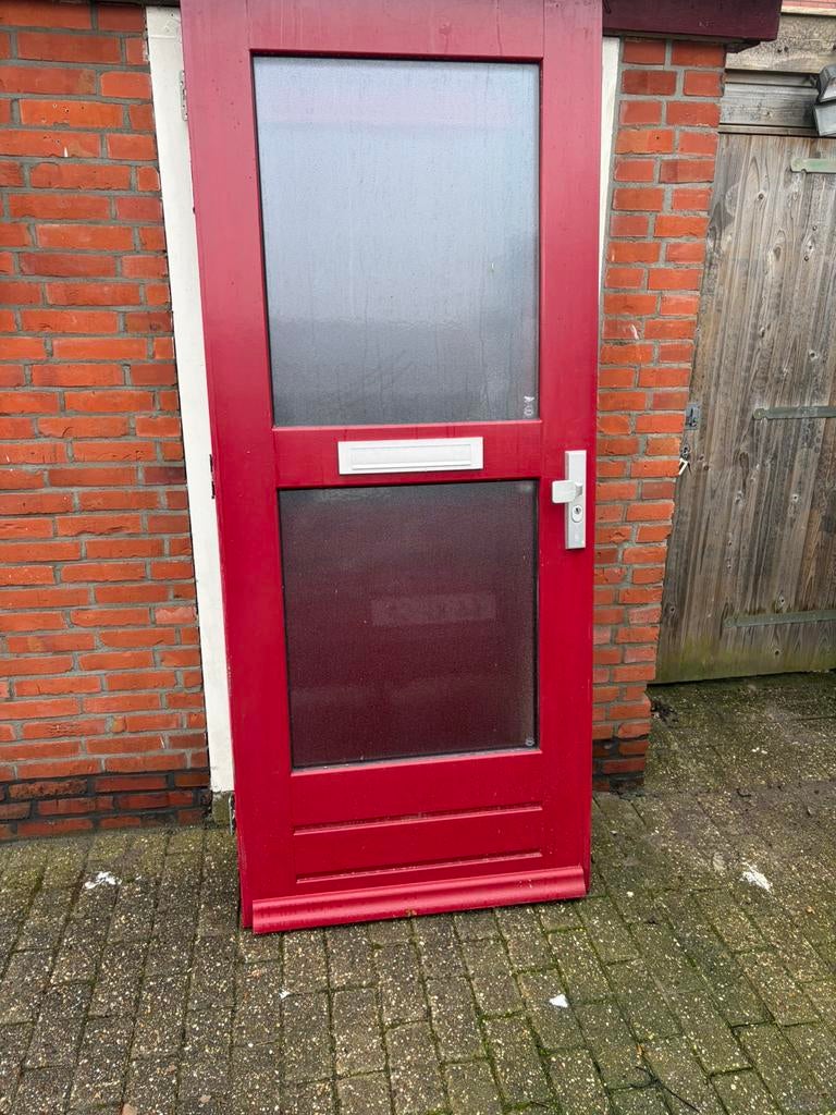 Hardhouten voordeur, Doe-het-zelf en Verbouw, Deuren en Horren, Ophalen of Verzenden, Zo goed als nieuw, Buitendeur, 200 tot 215 cm