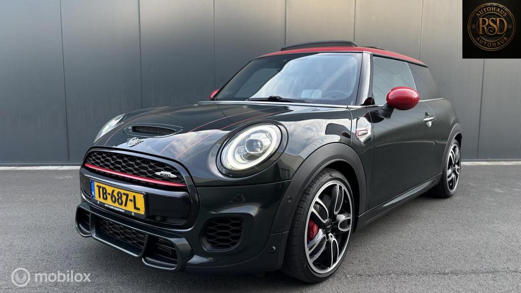 Mini JCW aut-8 facelift Pano/leder/ACC/HUD/Hk/keyles/camera/, Auto's, Mini, 1998 cc, Gebruikt, 4 cilinders, 4 stoelen