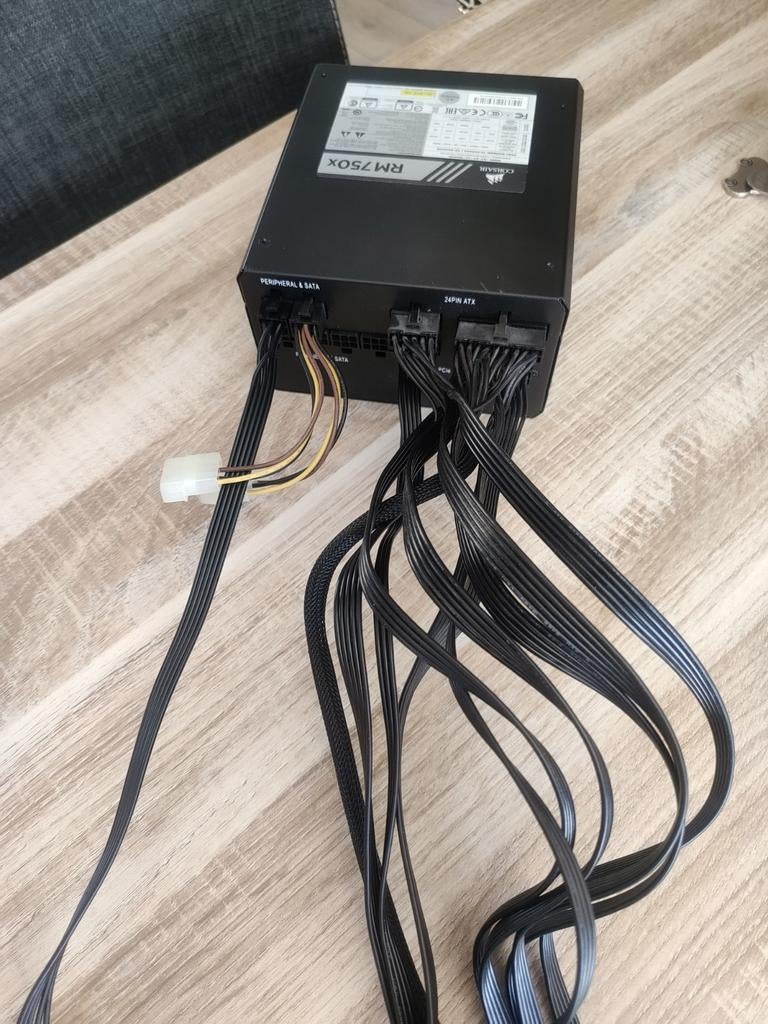 Corsair RM750x Voeding - Modulair, 750W, 80 Plus Gold, Computers en Software, Interne voedingen, Ophalen of Verzenden, Gebruikt