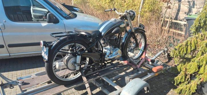 GUILLER G90 S ZELDZAAM VRIJWEL ORIGINEEL  TOPSTAAT 1952, Motoren, Motoren | Oldtimers, Ophalen