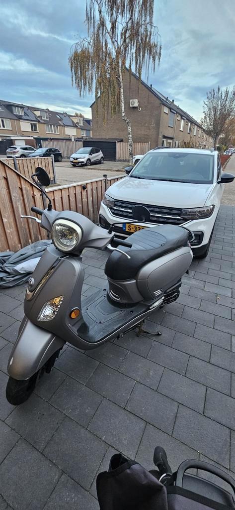 Sym Fiddle 3 2020 45km met LED verlichting, Fietsen en Brommers, Scooters | SYM, Gebruikt, Fiddle, Benzine, Ophalen