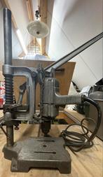 Desoutter Boormachine met Statief - Vintage Boorstandaard, Variabele snelheid, Ophalen of Verzenden, Kolomboormachine, Gebruikt