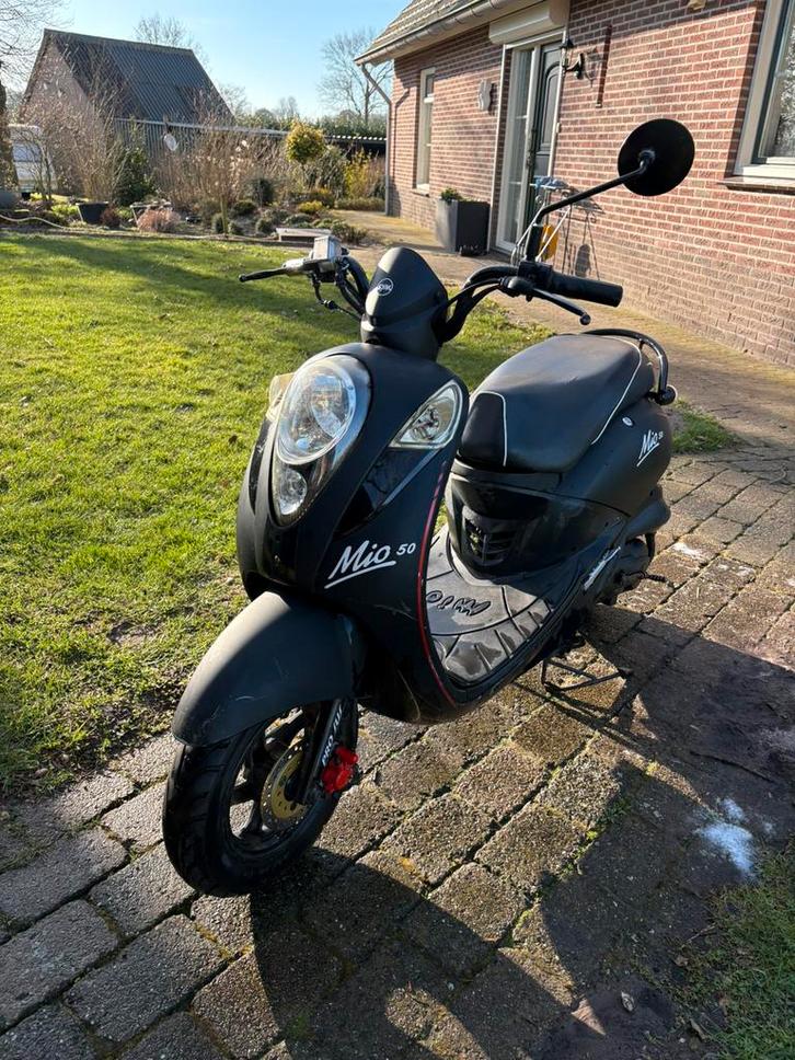 Sym mio 50, Fietsen en Brommers, Scooters | SYM, Gebruikt, Mio, Maximaal 45 km/u, Benzine, Ophalen of Verzenden