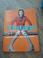 Vintage Style Boek - Tiffany Dubin & Ann E. Berman, Ophalen of Verzenden, Zo goed als nieuw, Mode algemeen, Tiffany Dubin & Ann E. Berman