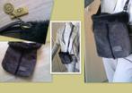 UGG suède bruine kleine crossbody met bontje, Verzenden, Gebruikt, Bruin, Schoudertasje