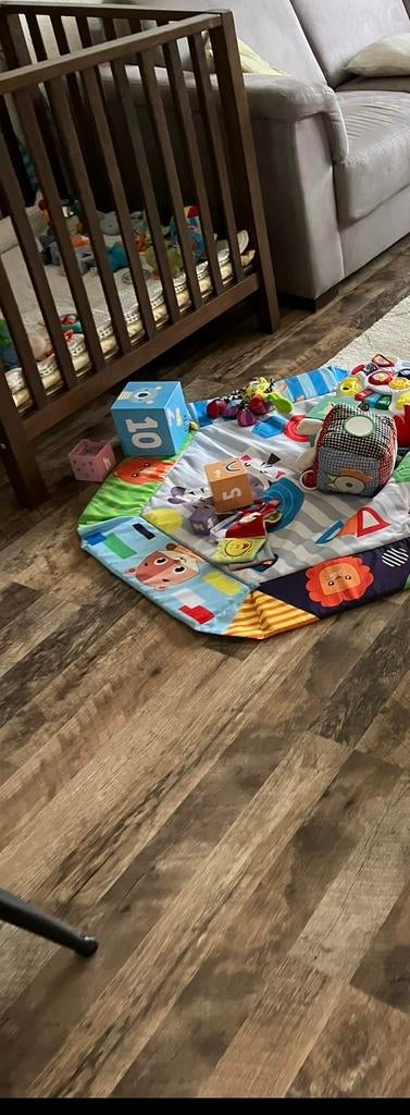 Gratis een box, Kinderen en Baby's, Boxen, Ophalen, Gebruikt, Vierkant, In hoogte verstelbaar