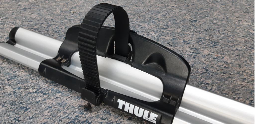 Thule OutRide 561 fietsendrager voorvork montage, Auto diversen, Ophalen, Thule Sweden AB, Zo goed als nieuw, Dakdrager