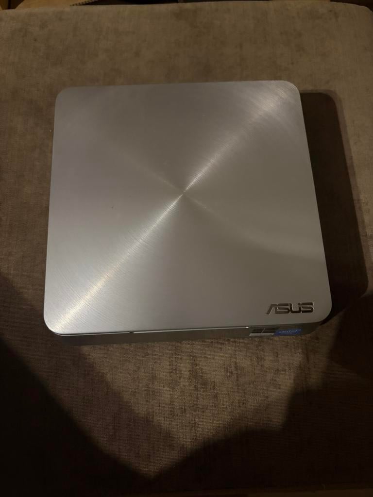 Asus vm42 vivo pc, Computers en Software, Ophalen of Verzenden, Zo goed als nieuw