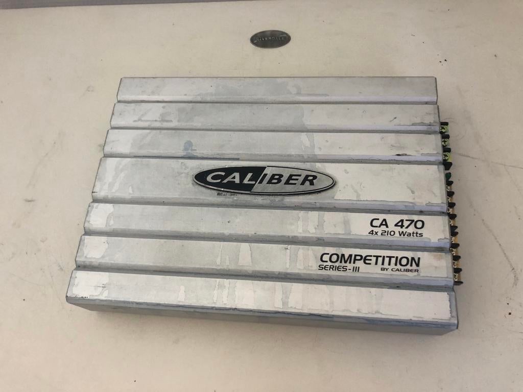 Caliber CA 470 Competition Series-III versterker, Auto diversen, Autospeakers, Ophalen of Verzenden, Gebruikt
