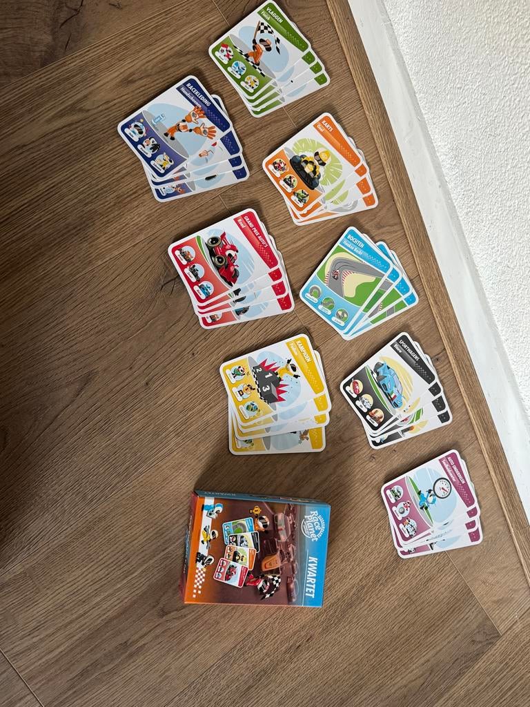 Race Planet Kwartet - Compleet kaartspel, Drie of vier spelers, Ophalen of Verzenden, Gebruikt