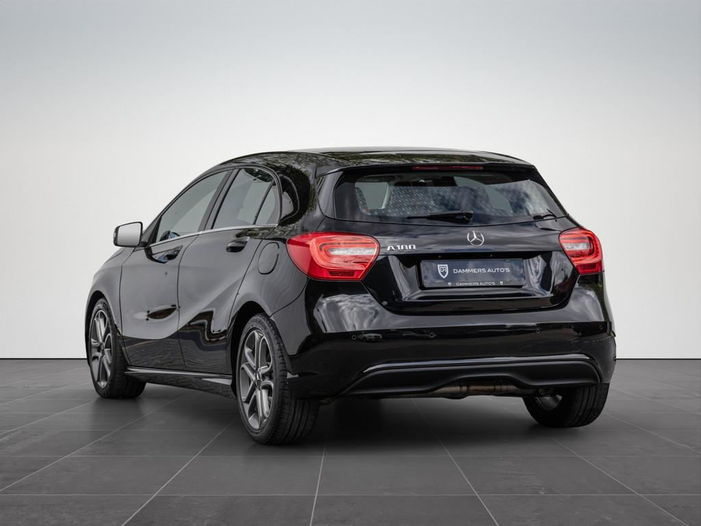 Mercedes-Benz A-Klasse 180 Navi Clima NL auto (bj 2014), Voorwielaandrijving, Gebruikt, 4 cilinders, Handgeschakeld